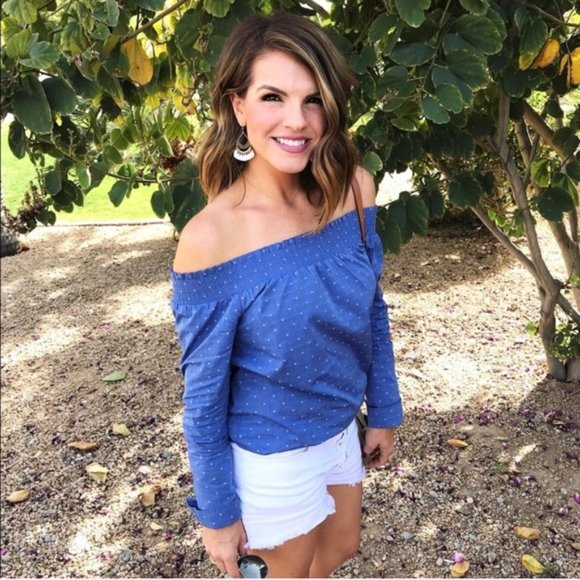 :: Stella & Dot | White Roman Chandelier Fringe Earrings Retired - Picture 3 of 7